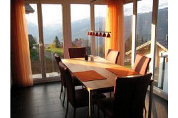 Suiza Chata Luzein, Exterior